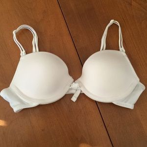 Lily of France White Bra 32A